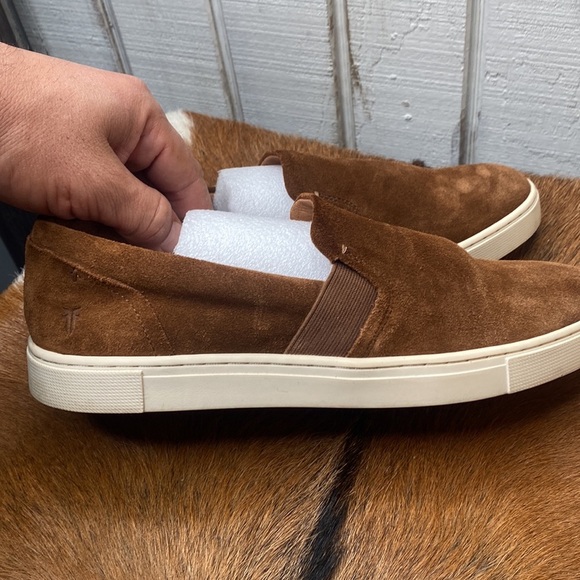 Womens Frye shoes size 9 check them out very nice thanks 🙏 - Picture 4 of 9